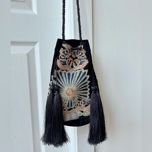 Velvet Embroidered Tassel Pouch Bucket Evening Bag